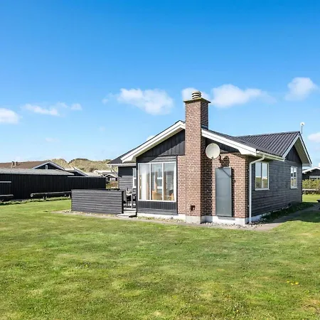 Holiday home Holiday Evely - 300m From The Sea In Nw Jutland By Interhome