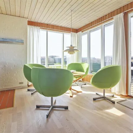Holiday home Holiday Evely - 300m From The Sea In Nw Jutland By Interhome