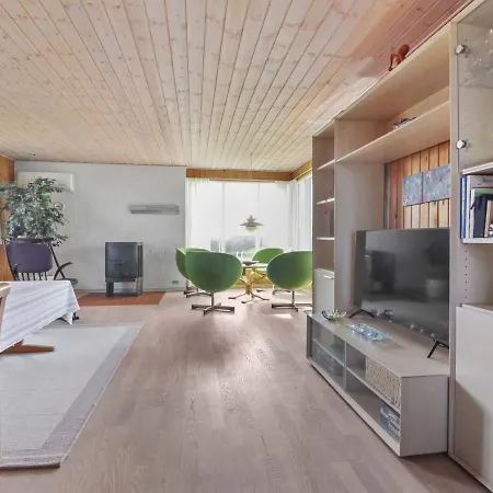 Holiday home Holiday Evely - 300m From The Sea In Nw Jutland By Interhome