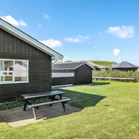 Holiday home Holiday Evely - 300m From The Sea In Nw Jutland By Interhome *